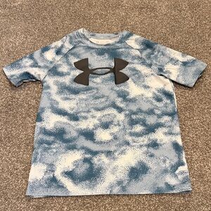 Under Armour Kids' Blue and White Camo Tee